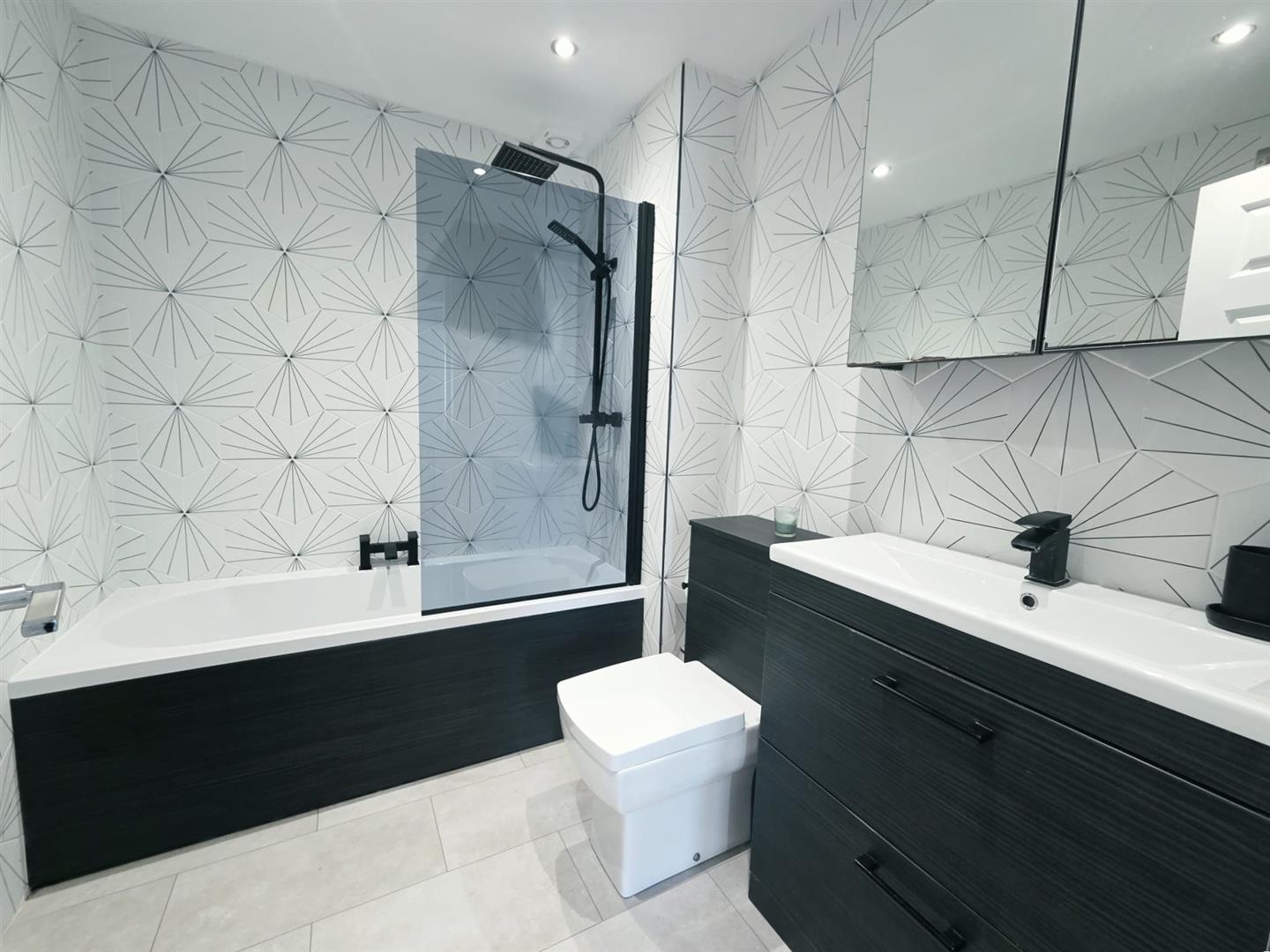 Marine Walk, Marina, Swansea, SA1 1YQ